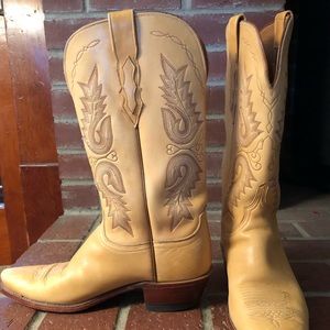 Lucchese snip-toe boots